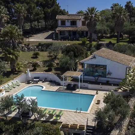 A Marsala Con Piscina Вилла